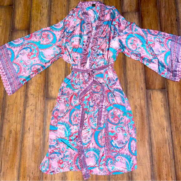 Beautiful Vintage Muslin Kimono Robe size One size - Picture 1 of 5